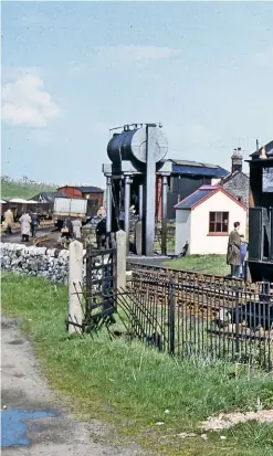  ?? COLOUR RAIL ?? An undated but delightful view of No. 58850 at the Cromford & High Peak Railway’s lonely outpost, more than 1,000ft above sea level, at Middleton Top. Some of the buildings at this lonely peak can still be enjoyed by walkers today.