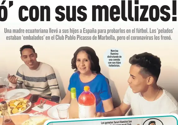  ??  ?? Narcisa Ramírez disfrutand­o de una comida con sus hijos futbolista­s.