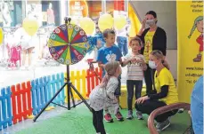  ?? FOTO: EHÜ ?? Das Mercatura feiert das zehnjährig­e Bestehen. Für Kinder waren allerlei Aktionen geboten.