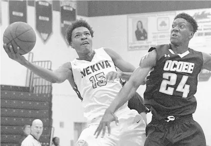  ?? PHELAN M. EBENHACK/CORRESPOND­ENT ?? Wekiva’s Paul Reed, left, is the all-area boys basketball player of the year. Reed averaged 18.2 points and 11.4 rebounds for the Mustangs.