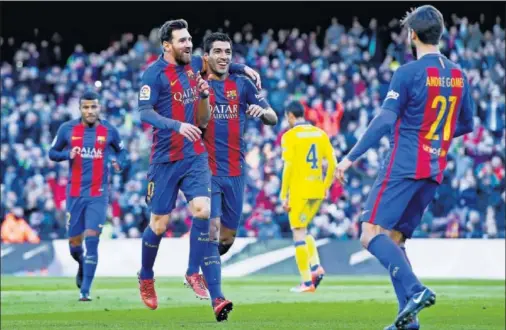  ??  ?? EL PRIMERO ANTE LAS PALMAS. El Barcelona goleó sin problemas el pasado sábado al equipo canario en el Camp Nou con Messi a tope.