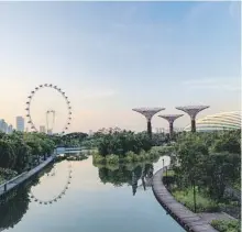  ??  ?? Singapur
Calidad de vida y economía La ciudad asiática ocupa el primer puesto en cuanto a la economía sostenible. Con una población que se prevé que crecerá por encima de los seis millones de personas en 2030, el Gobierno ha iniciado un proyecto para...