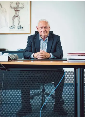  ?? FOTO: LAIF ?? Oskar Lafontaine (75) in seinem Büro im saarländis­chen Landtag.