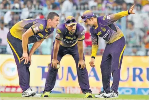  ?? AFP ?? KKR captain Gautam Gambhir (right) has led his boys from the front. The likes of Yusuf Pathan and Nathan Coulternil­e have responded.