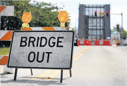  ?? CARLINE JEAN/SOUTH FLORIDA SUN SENTINEL ?? The George Bush Boulevard Bridge in Delray Beach was closed for months.