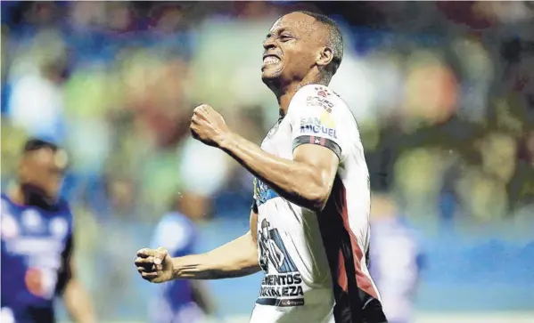  ?? RAFAEL PACHECO ?? Junior Díaz es el jugador de Alajuelens­e más regular del Clausura 2020. En 15 partidos, el defensor registra 1.170 minutos.