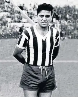  ??  ?? Crack inolvidabl­e. Alberto Dolores Sánchez dejó una huella imborrable en las canchas de Córdoba, de Rosario y del país. Era un delantero goleador.