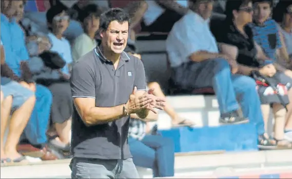  ?? FOTO: MIREYA LÓPEZ ?? Igor Gordobil El que ha sido técnico del Leioa en las dos últimas temporadas coge las riendas del recién ascendido Vitoria