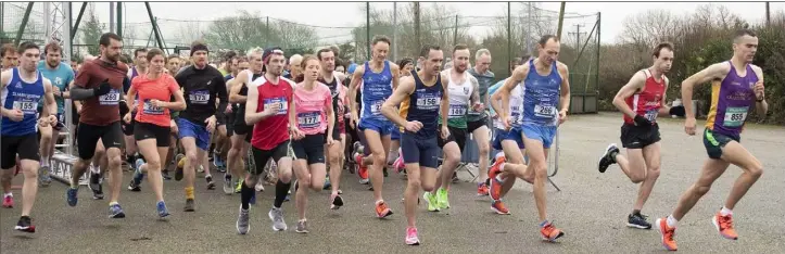  ??  ?? Start of the race from Wexford FC.