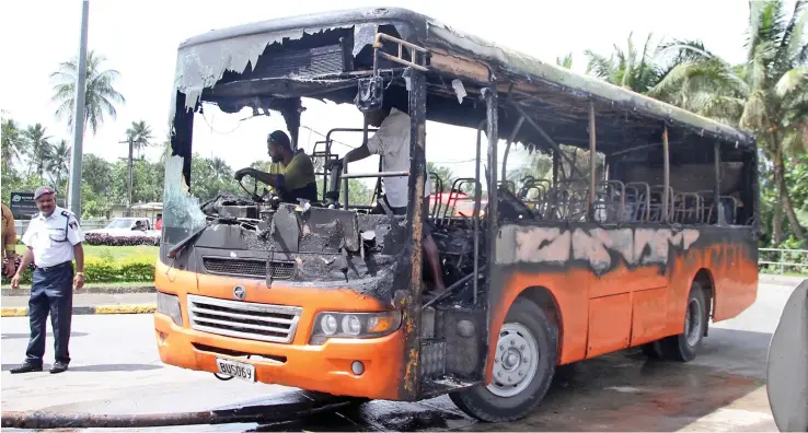  ?? Photo: Ronald Kumar ?? The burned Tebara bus in Nausori on August 30, 2017.