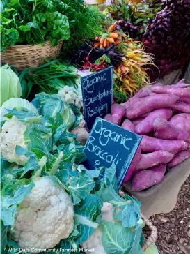  ??  ?? Wild Oats Community Farmers Market