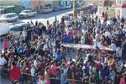  ??  ?? la rosca midió cerca de 200 metros