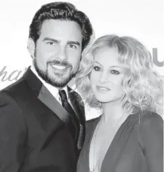  ?? FOTO: CORTESÍA. ?? > Gerardo Bazúa y Paulina Rubio.