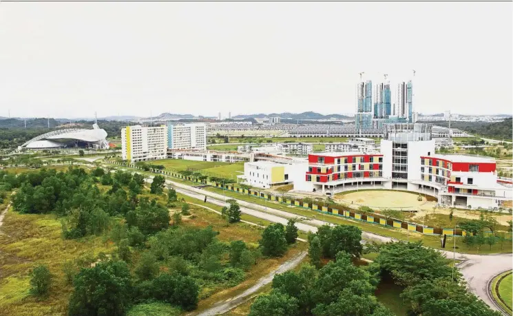  ??  ?? Part of the 123ha EduCity with the Sports Complex (far left) and MDIS (right).