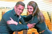 ?? — AP ?? Salman Khan and Anushka Sharma.