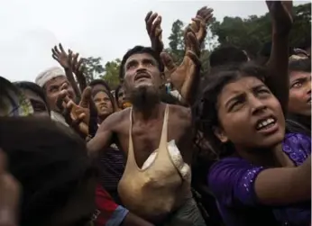  ?? BERNAT ARMANGUE/THE ASSOCIATED PRESS ?? Makeshift settlement­s in Bangladesh for Rohingya refugees are already “more than full,” according to the UNHCR.