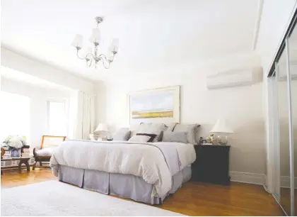  ?? PHOTOS: CHRISTINNE MUSCHI ?? The 2,500-square-foot, tastefully furnished home in Lower Westmount has five bedrooms.