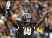  ?? LOGAN BOWLES / GETTY IMAGES ?? UCF linebacker Shaquem Griffin, whose left hand was amputated when he was 4 years old, was named to several All-America teams.