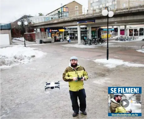  ?? FOTO: MAJA BRAND ?? ”Jag kan filma Bagarmosse­n och Kärrtorp tusen gånger. Det blir alltid någonting nytt”, säger han.