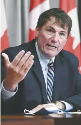  ?? - Archives ?? Le ministre fédéral des Affaires intergouve­rnementale­s, l’Acadien Dominic LeBlanc.