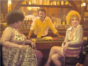  ?? Paul Schiraldi HBO ?? PERNELL WALKER, from left, James Franco and Maggie Gyllenhaal are shown in HBO’s “The Deuce,” about the birth of the porn industry in 1970s N.Y.