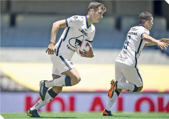  ?? FOTOS: MEXSPORT ?? Juan Ignacio Dinenno mantiene vivo en el torneo a Pumas con su anotación desde los 11 pasos./