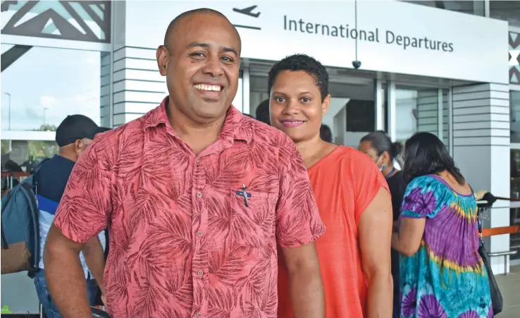  ?? Photo: Waisea Nasokia ?? Alipate Vasutoga and wife, Veronica Turaga, at the Nadi Internatio­nal Airport on June 5, 2020.