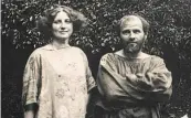  ??  ?? Muse, Vertraute – und mehr? Emilie Flöge und Gustav Klimt bei einem gemeinsame­n Urlaub am Attersee