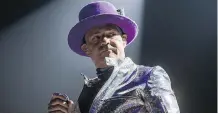  ?? ERNEST DOROSZUK ?? Tragically Hip frontman Gord Downie fed off the love of the fans during the band’s final tour, his bandmate says.