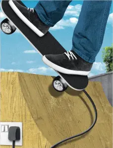  ??  ?? ABOVE Forget ebikes, it’s all about electric skateboard­s now.