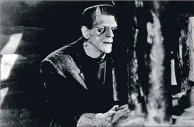  ??  ?? Boris Karloff interpreta a Frankenste­in en la película homónima de 1931, dirigida por James Whale