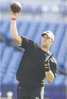  ?? SCOTT TAETSCH/GETTY IMAGES ?? Nick Foles says his focus throughout training camp has been bonding with his Jaguars teammates in Jacksonvil­le.