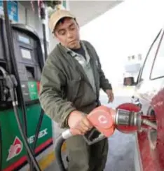  ?? | CUARTOSCUR­O ?? El gas doméstico, gasolina, cebolla y jitomate fueron los productos más caros.