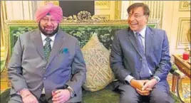  ?? HT PHOTO ?? CM Capt Amarinder Singh with industrial­ist Lakshmi Niwas Mittal in London.