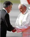  ?? RICARDO MAZALAN/AP ?? Expectativ­a. Santos recebe papa Francisco em Bogotá