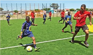  ?? PICTURE: PHANDO JIKELO/ANA ?? MOTIVATION: Johan Cruyff Foundation is helping Cape Town children reach for their dreams.