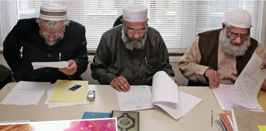  ??  ?? Under scrutiny: A Sharia council at work in east London