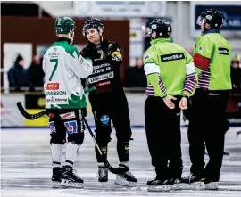  ?? BILDER: SEBASTIAN LAMOTTE ?? Frillesås medieansva­rige Fredrik Brorsson hoppas på mycket publik men räknar inte med att det blir fullsatt på Sjöaremoss­en som tar in 1 500 personer. ”Blir det över 800 är jag nöjd”, säger han.