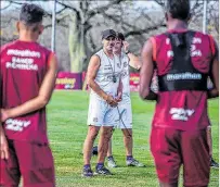  ?? CORTESÍA ?? Trabajo. Bustos (c) dejó listo el once titular para la segunda fecha de la Ligapro.