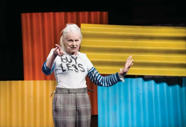  ?? Vivienne Westwood er en legende inden for mode. Hun er ligeledes en glødende miljøaktiv­ist, som holdt en saerdeles velbesøgt på Heartland-festivalen. Fotos: Helle Arensbak/Ritzau Scanpix ??