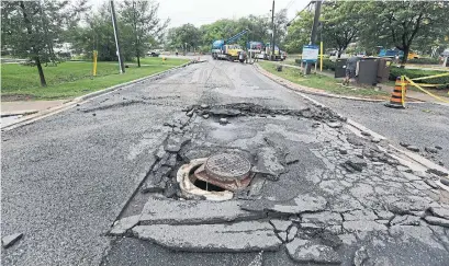  ?? STEVE RUSSELL/TORONTO STAR ?? The floodwater may have been “a combinatio­n of storm and sanitary sewer overflow,” said a TTC spokeperso­n, Stuart Green.