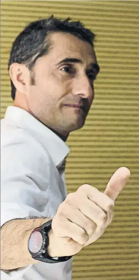  ?? FOTO: J. ECHEVERRIA ?? Valverde confirmó su adiós al Athletic en una emotiva rueda de prensa