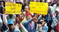  ?? PICTURE: CINDY WAXA /AFRICAN NEWS AGENCY (ANA) ?? ANNOYED: Vrygrond residents marched to the Civic Centre to hand over a memorandum to Patricia de Lille.