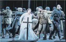  ?? Àlex Garcia ?? Il trovatore de Àlex Ollé con el que arrancó Liceu+