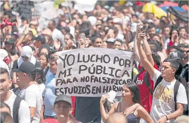  ?? Foto: archivo La Opinión ?? Los estudiante­s de Norte de Santander analizan si se organiza una protesta contra la decisión asumida en el Senado.