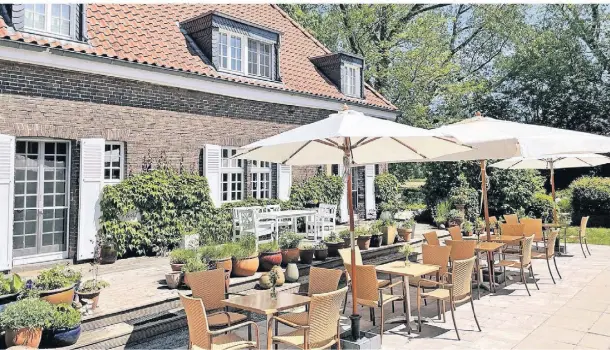  ?? FOTO: CAFÉ LINDENHOF. ?? Eingebette­t in einen liebevoll gestaltete­n Garten liegt das Café Lindenhof in Kranenburg.