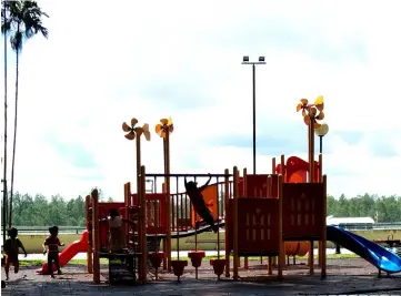  ??  ?? Children having fun at a playground. Lee said a through safety audit should be done on all public playground­s nationwide.