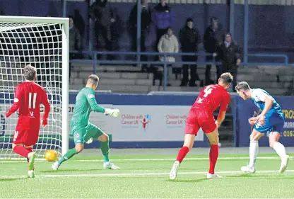  ?? Picture: Phoenix Photograph­y. ?? Martin Rennie gets on the scoresheet for the Gable Endies against Clyde. Below: Graham Webster congratula­tes Rennie after his goal.