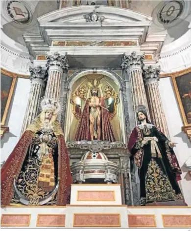  ?? J.C. ?? Los titulares de Ecce–Homo, dispuestos en el altar mayor de San Pablo para el triduo que comienza hoy.