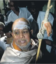  ?? AFP ?? Jayendra Saraswathi, the 69th Sankaracha­rya at Kanchipura­m mutt, near Chennai, was an influentia­l public figure